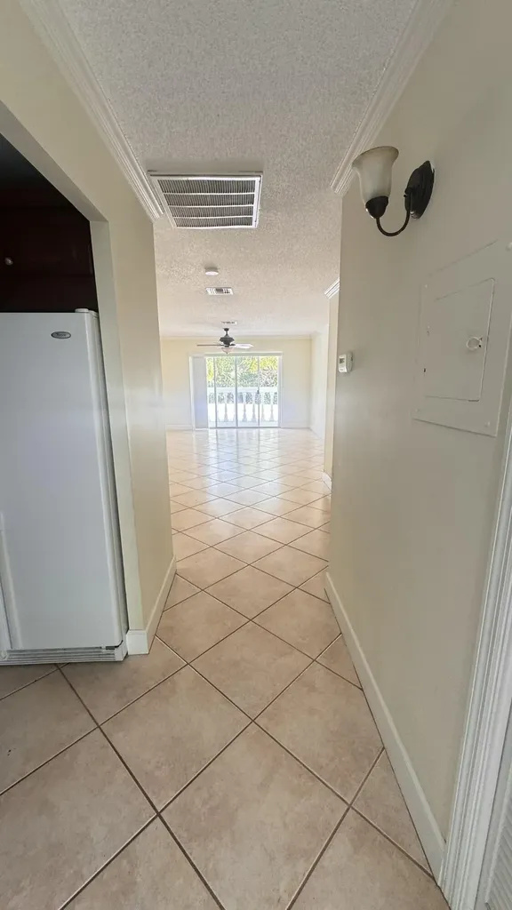 1727 Jimmy Buffett Mem Highway Vero Beach FL 32963