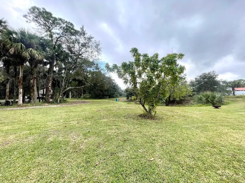 15780 N 99th Street Street N The Acreage FL 33412