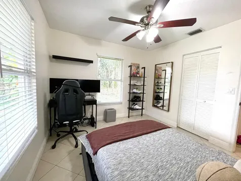 15780 N 99th Street Street N The Acreage FL 33412