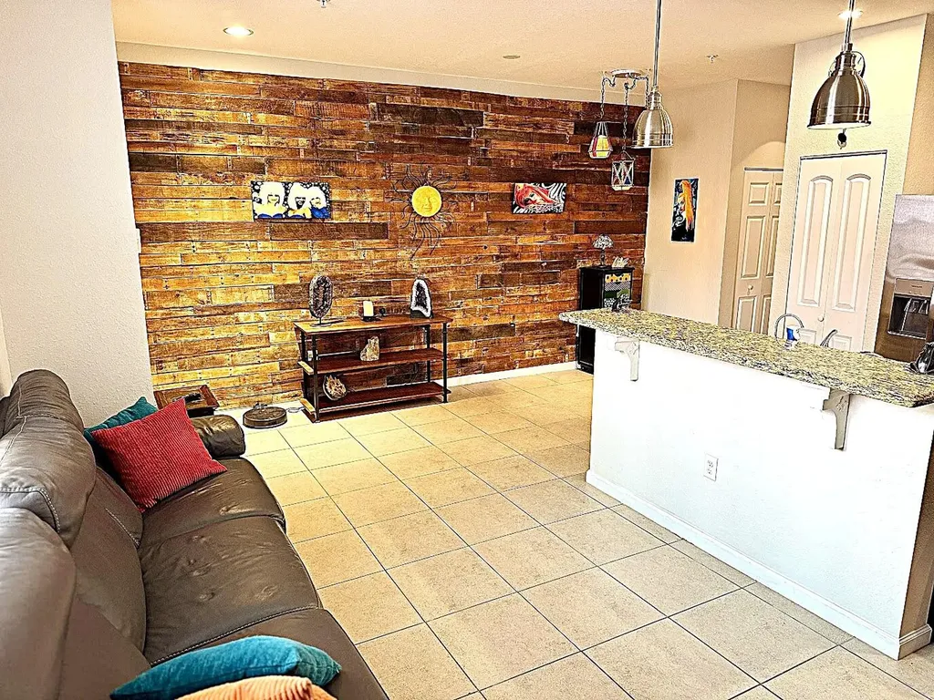 726 SW 1st Way Pompano Beach FL 33060