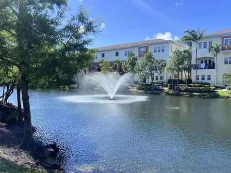 726 SW 1st Way Pompano Beach FL 33060