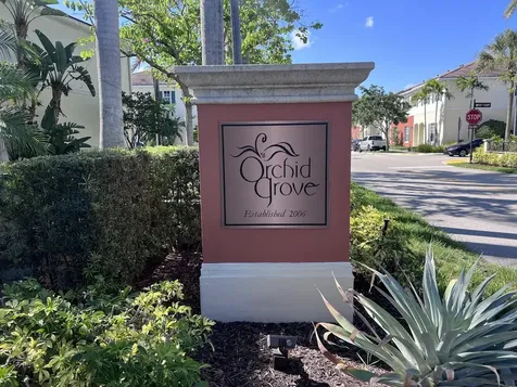726 SW 1st Way Pompano Beach FL 33060