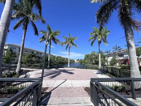 726 SW 1st Way Pompano Beach FL 33060