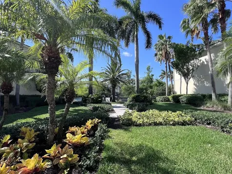 726 SW 1st Way Pompano Beach FL 33060