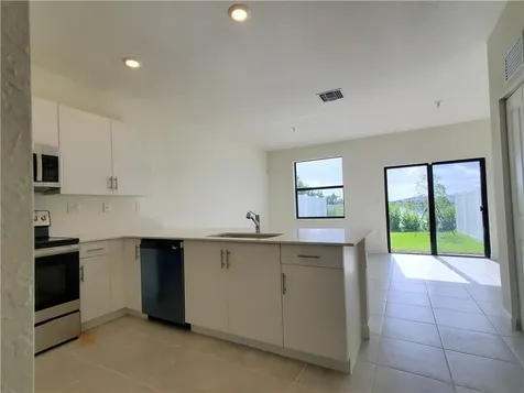 3216 W 114th Terrace Hialeah FL 33018