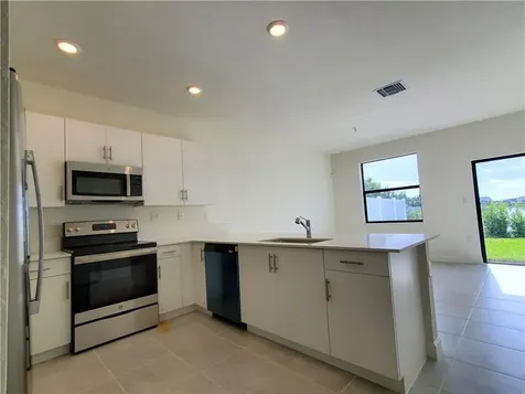 3216 W 114th Terrace Hialeah FL 33018