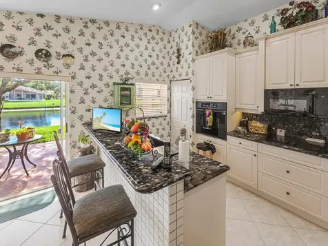 5122 Corbel Lake Way Boynton Beach FL 33437