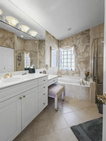 5122 Corbel Lake Way Boynton Beach FL 33437