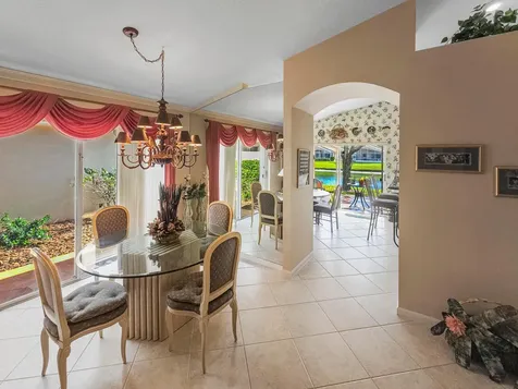 5122 Corbel Lake Way Boynton Beach FL 33437