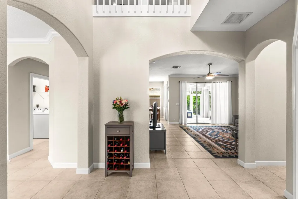 8215 Calterra Drive Palm Beach Gardens FL 33418