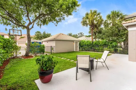 8125 Calterra Drive Palm Beach Gardens FL 33418