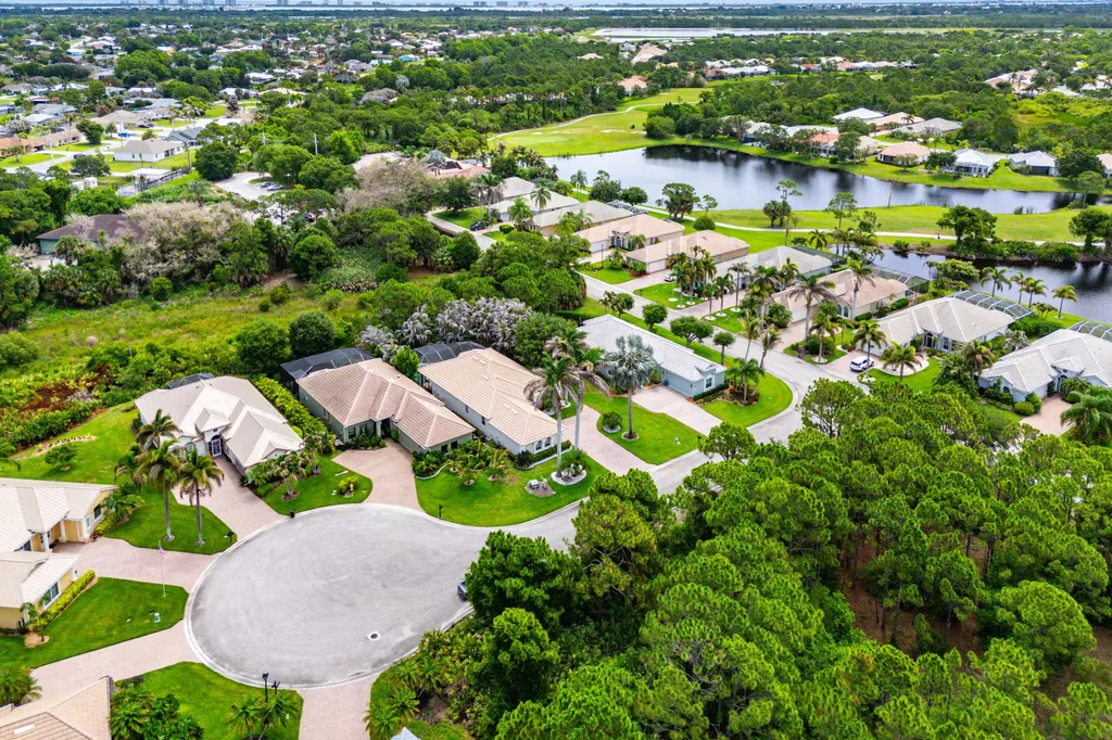 4717 NW Winter Oak Court Jensen Beach FL 34957