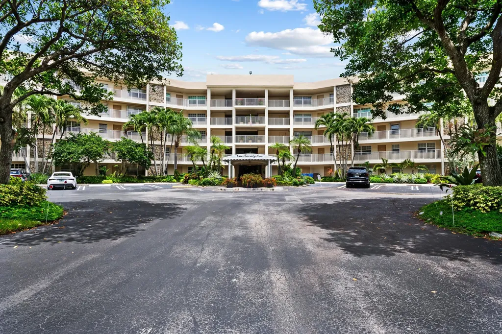 800 Cypress Grove Drive Pompano Beach FL 33069