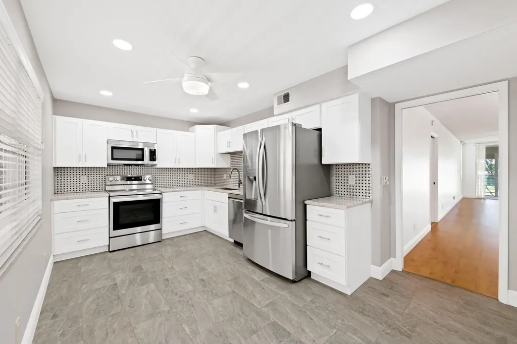 800 Cypress Grove Drive Pompano Beach FL 33069