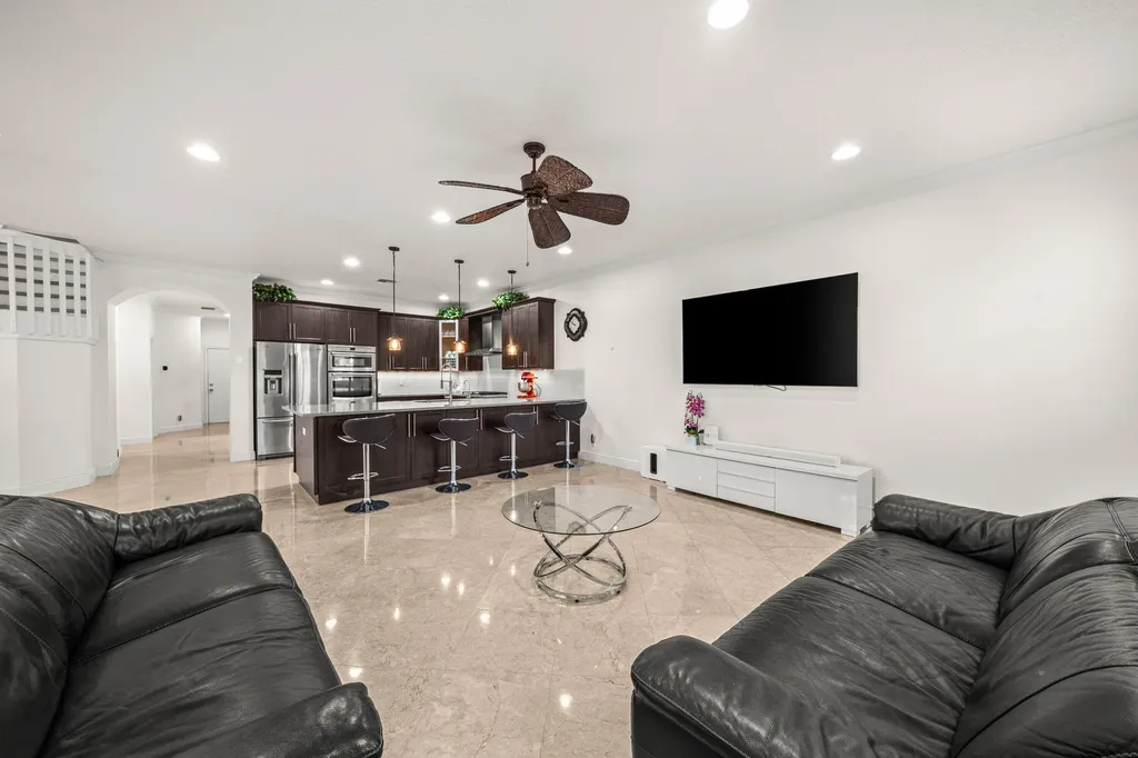 7048 Via Leonardo Lake Worth FL 33467