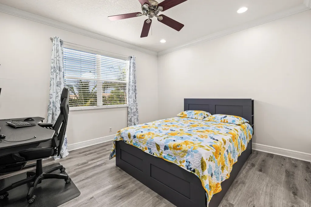 7048 Via Leonardo Lake Worth FL 33467