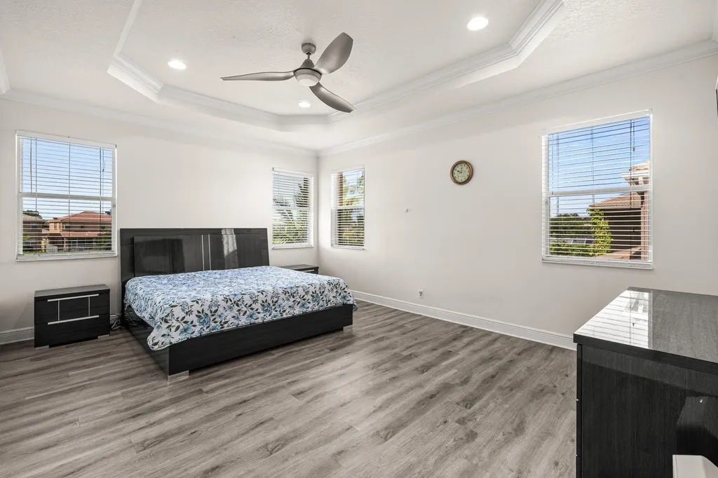 7048 Via Leonardo Lake Worth FL 33467