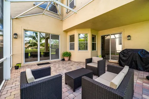7048 Via Leonardo Lake Worth FL 33467