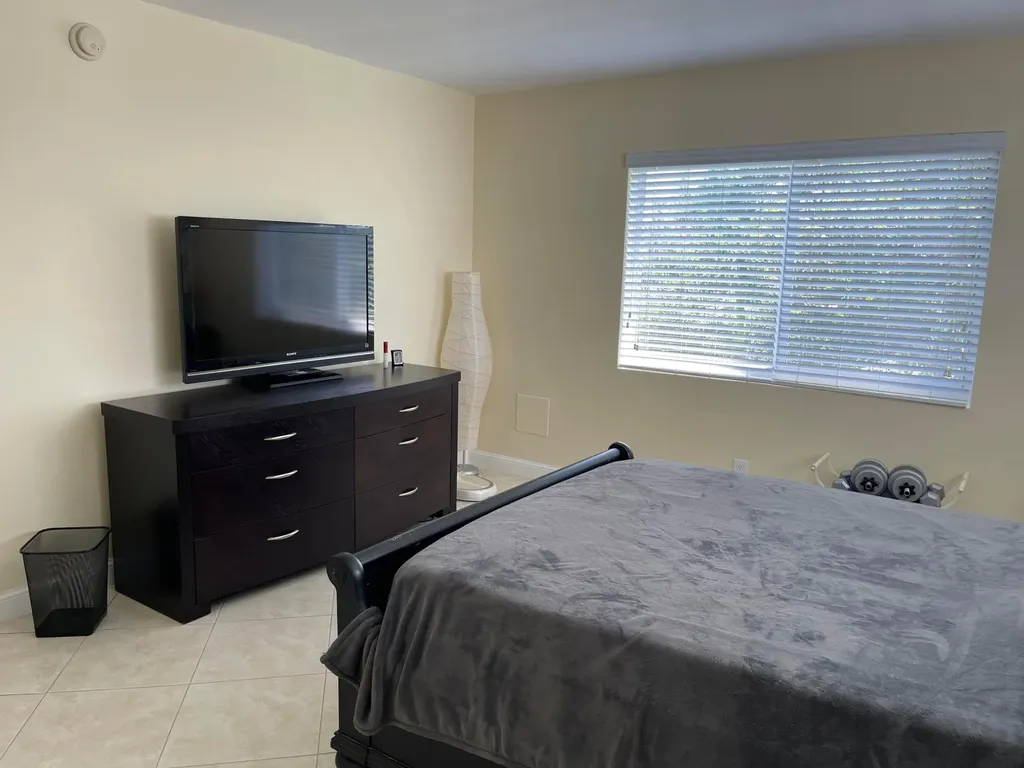 300 E Royal Palm Road Boca Raton FL 33432
