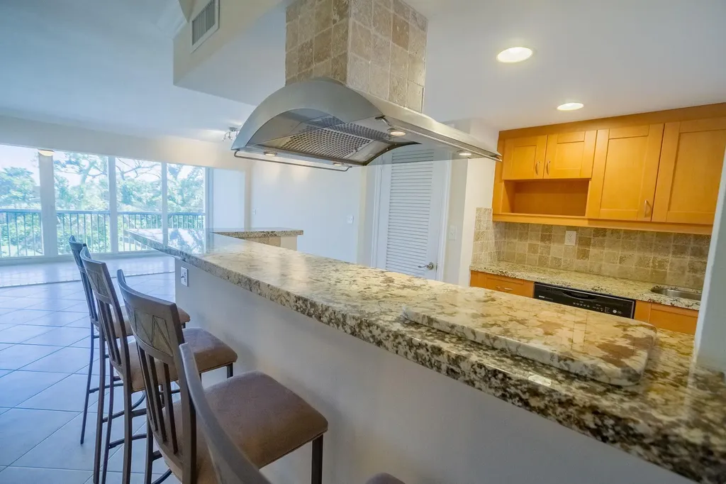 300 E Royal Palm Road Boca Raton FL 33432