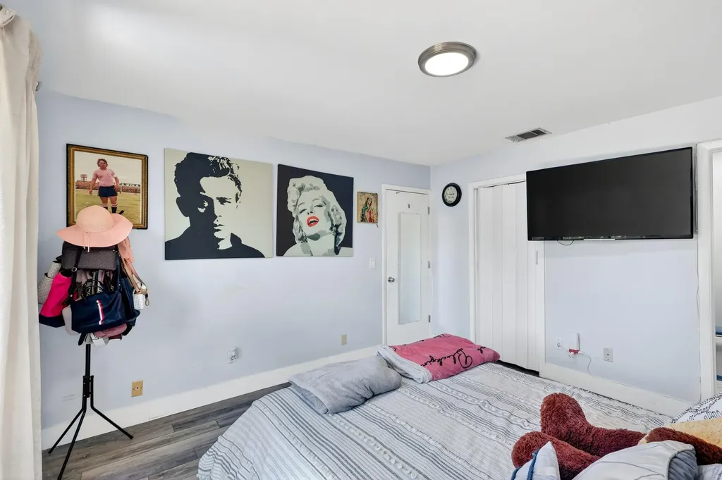 1434 SE Larkwood Circle Port St Lucie FL 34952