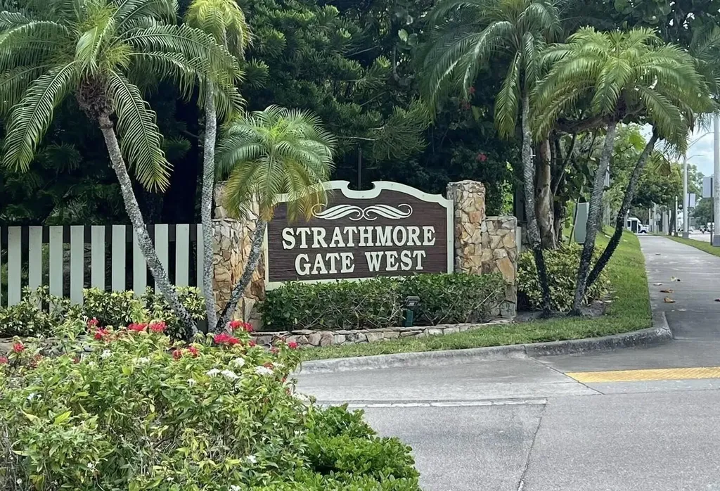 325 Pennington Court Royal Palm Beach FL 33411
