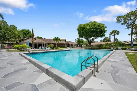 325 Pennington Court Royal Palm Beach FL 33411