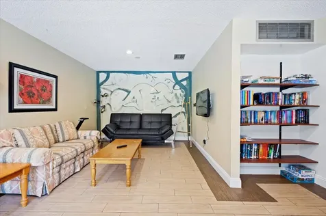 325 Pennington Court Royal Palm Beach FL 33411