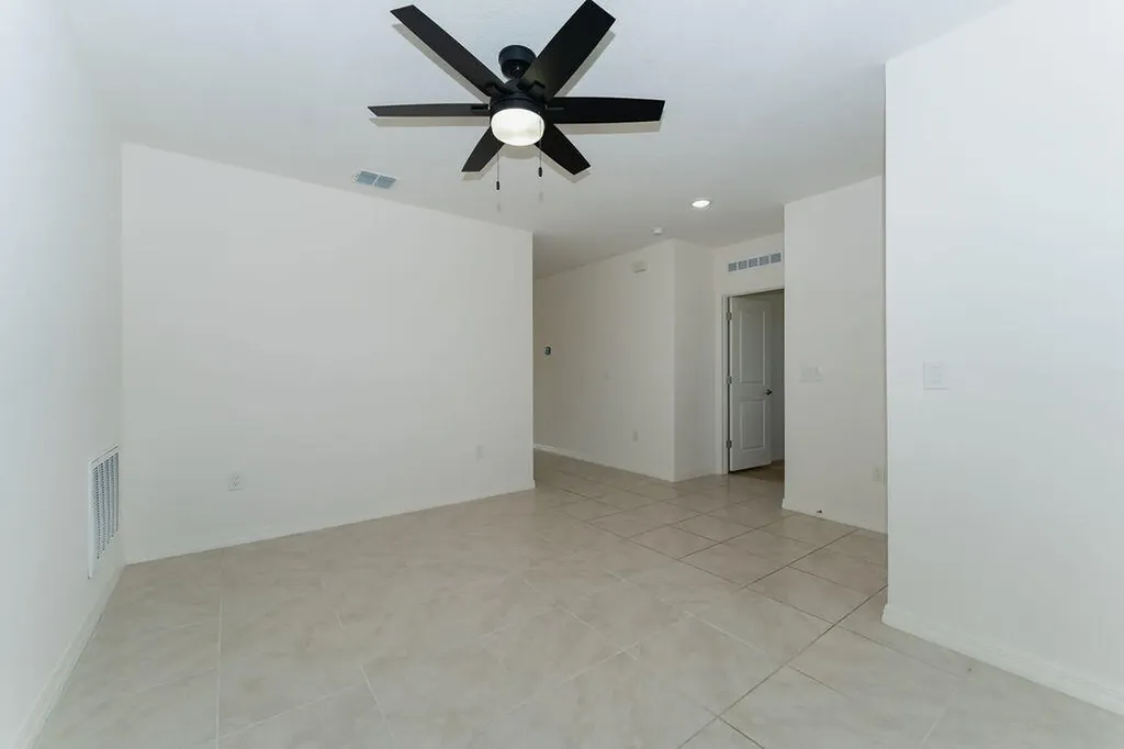 138 SW Carter Avenue Port St Lucie FL 34983