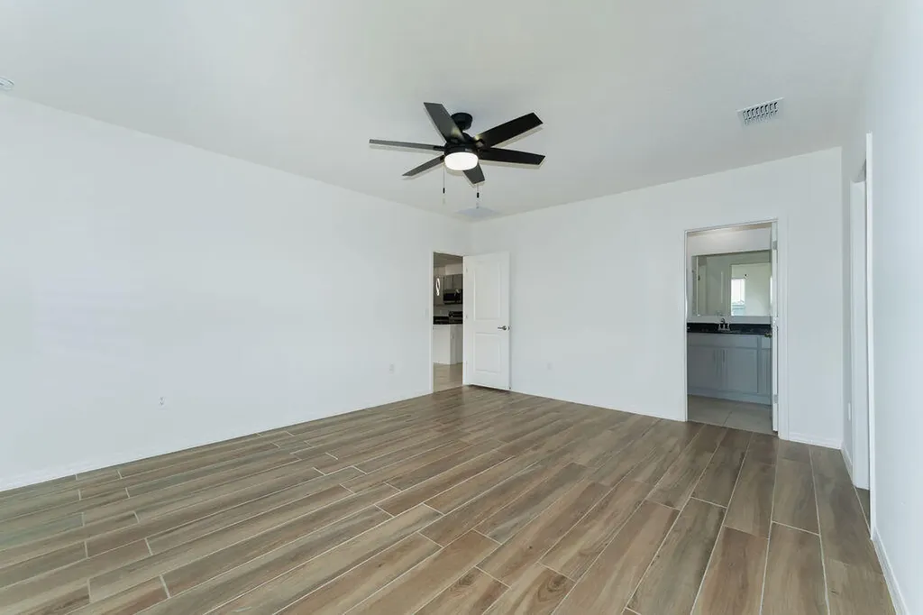 138 SW Carter Avenue Port St Lucie FL 34983