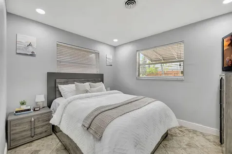 4901 NW 27th Way Tamarac FL 33309