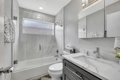 4901 NW 27th Way Tamarac FL 33309