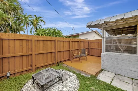 4901 NW 27th Way Tamarac FL 33309