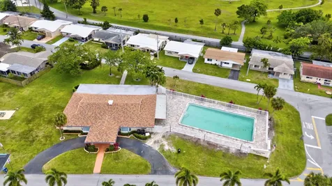 4901 NW 27th Way Tamarac FL 33309