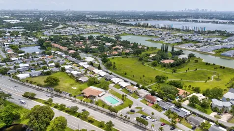 4901 NW 27th Way Tamarac FL 33309