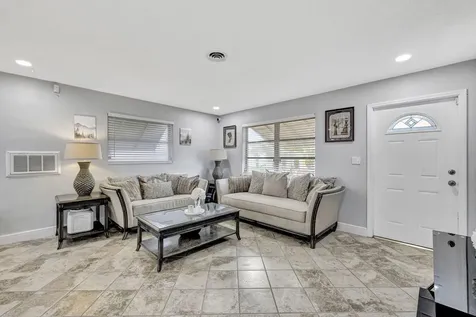 4901 NW 27th Way Tamarac FL 33309