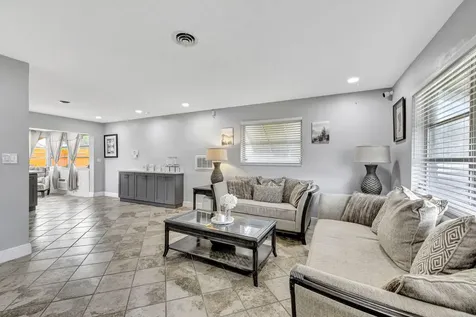 4901 NW 27th Way Tamarac FL 33309
