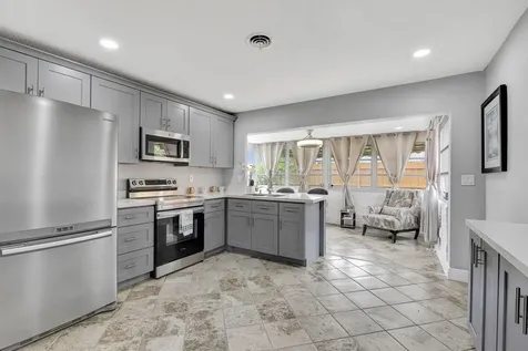 4901 NW 27th Way Tamarac FL 33309