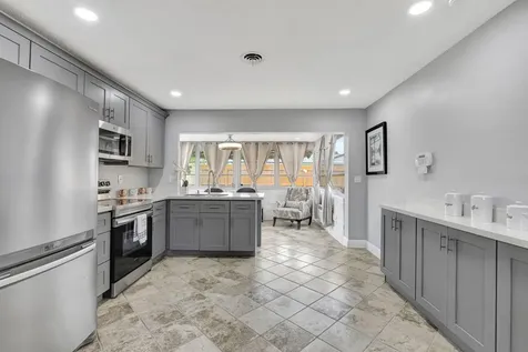 4901 NW 27th Way Tamarac FL 33309