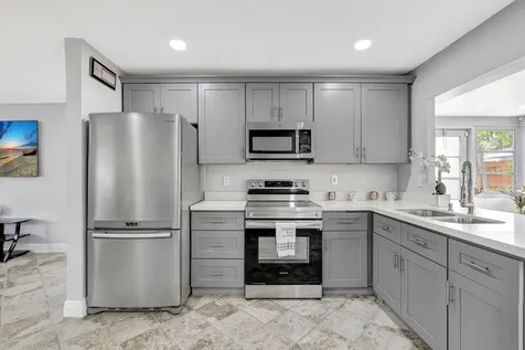 4901 NW 27th Way Tamarac FL 33309
