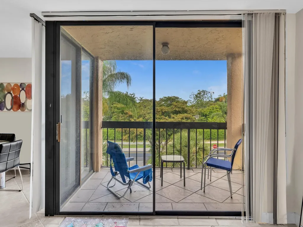 2455 Lindell Boulevard Delray Beach FL 33444