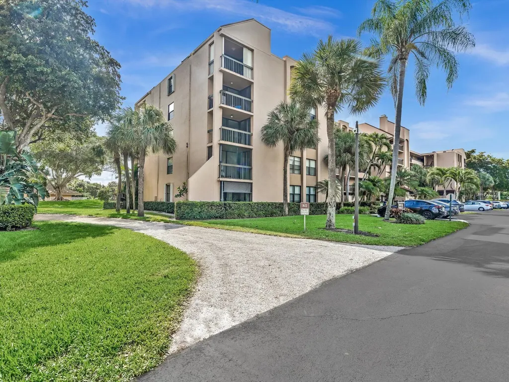 2455 Lindell Boulevard Delray Beach FL 33444