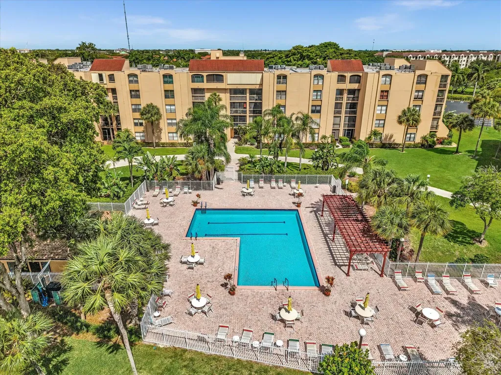 2455 Lindell Boulevard Delray Beach FL 33444