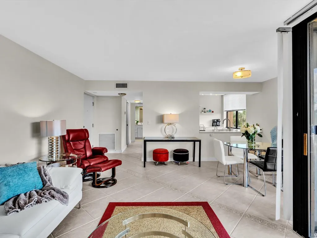 2455 Lindell Boulevard Delray Beach FL 33444