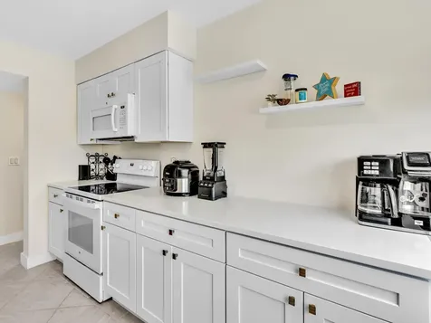 2455 Lindell Boulevard Delray Beach FL 33444