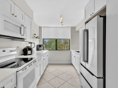 2455 Lindell Boulevard Delray Beach FL 33444