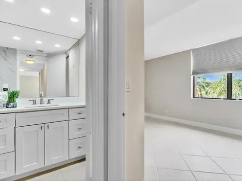 2455 Lindell Boulevard Delray Beach FL 33444