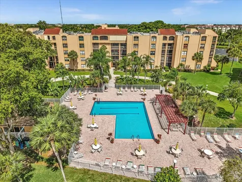 2455 Lindell Boulevard Delray Beach FL 33444
