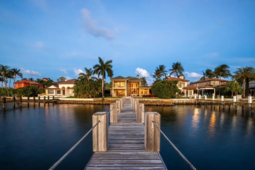 1207 N Atlantic Drive Lantana FL 33462