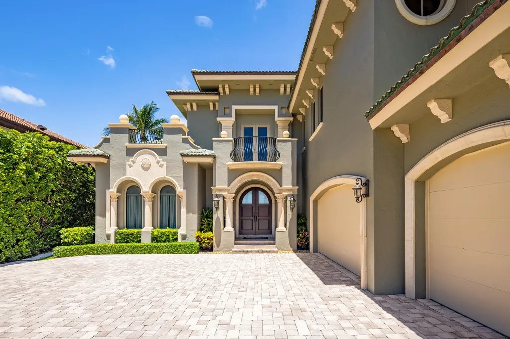 1207 N Atlantic Drive Lantana FL 33462